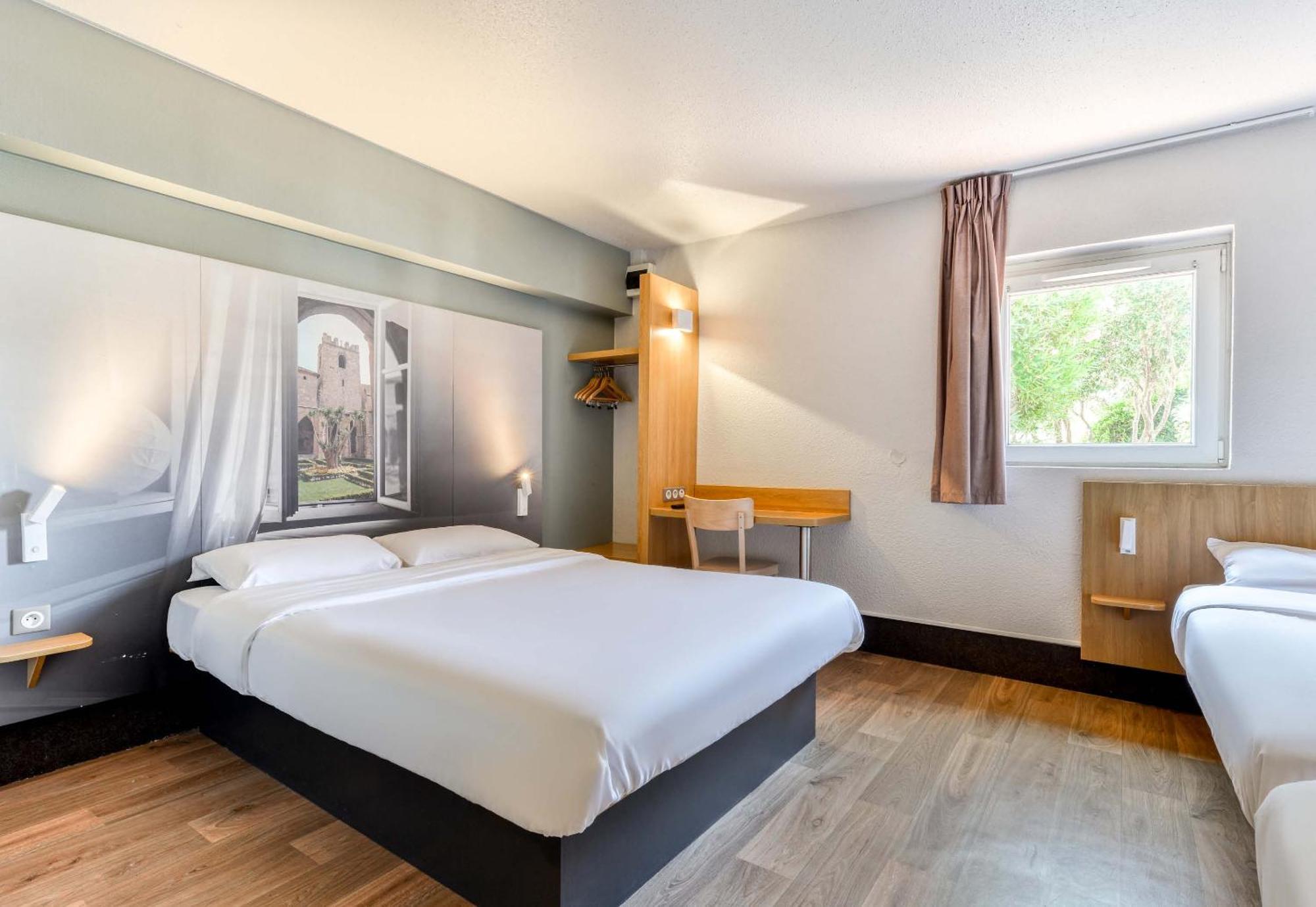 Hotel 1