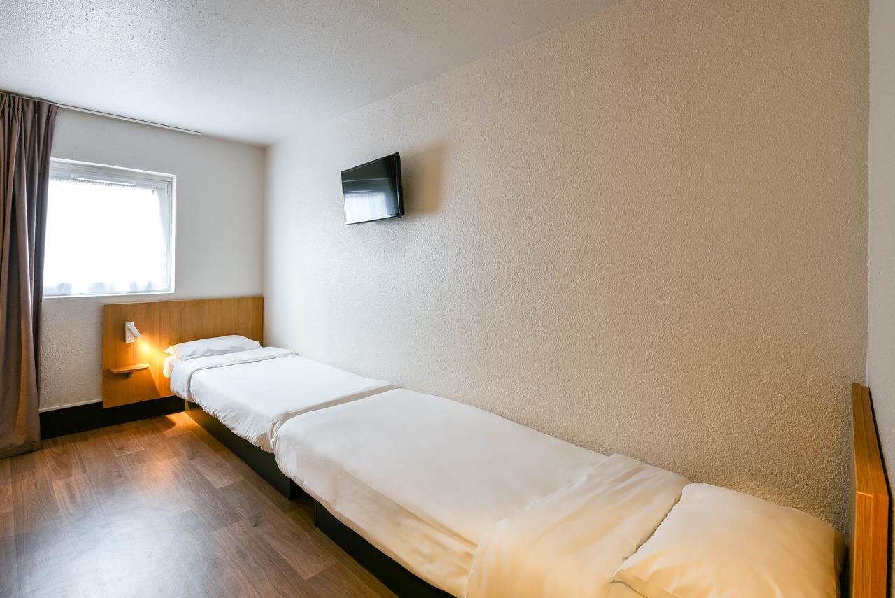Hotel 1 2*